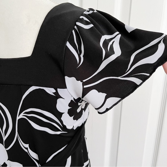 Moa Moa Tie Back Flowing Short Sleeve Blouse - Picture 4 of 5